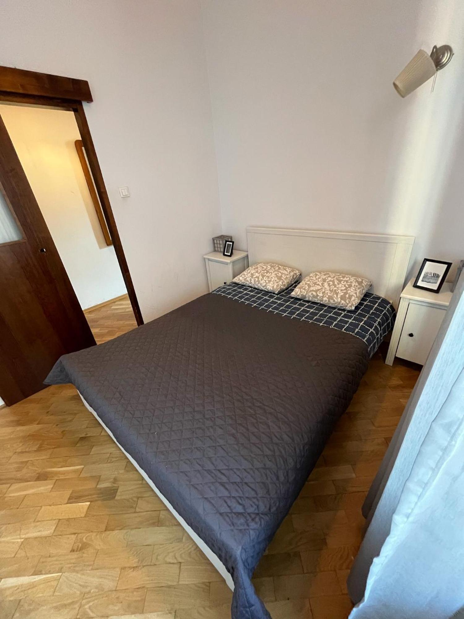 Downtown Apartment B Krasków Eksteriør bilde